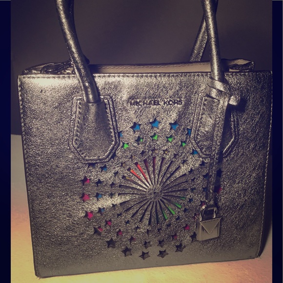 Michael Kors Purse - Picture 1 of 2